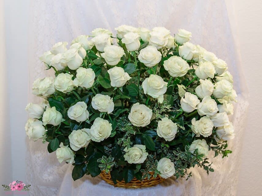 100 roses in a basket in Irvine, CA Flowers Delivery Irvine