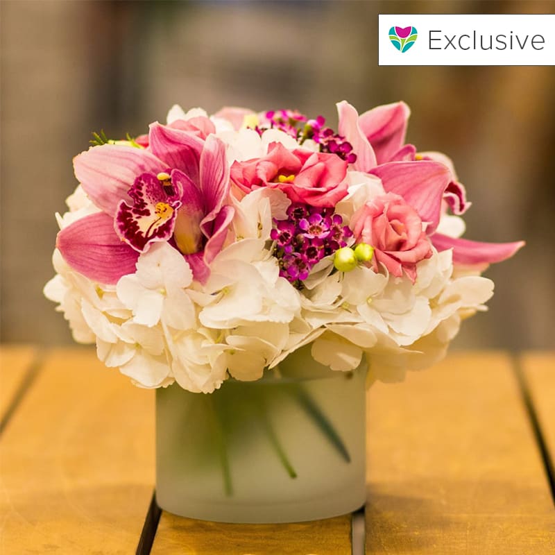 Bloom241 Bn Exclusive By Florist Manhattan Ny Flowers By Blooming Affairs New York City Same Day Flower Delivery Manhattan Nyc Best Flower Shop In Ny Flowers For All Events 149 5th Ave