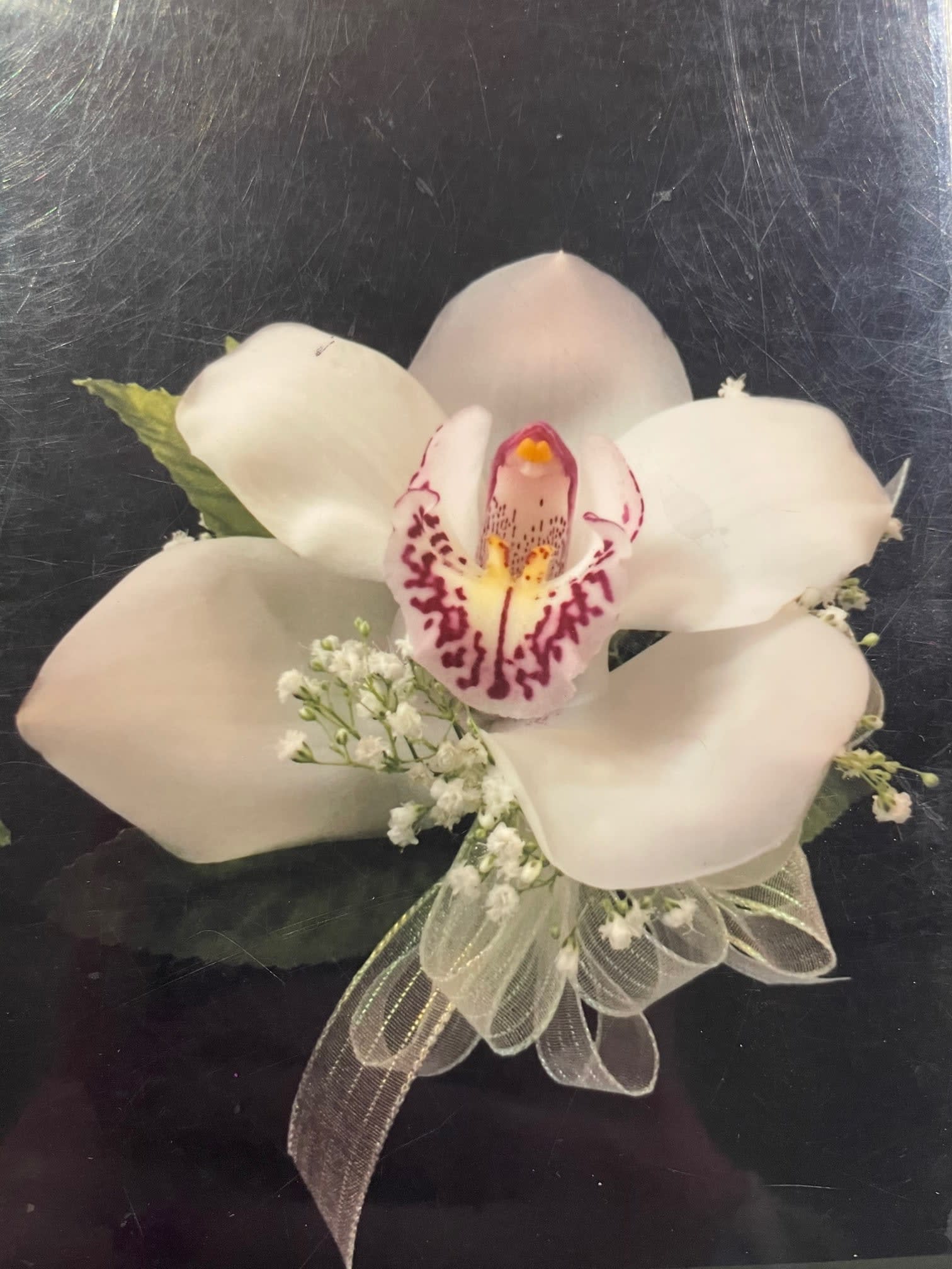 satire Verplicht zijde Cymbidium Orchid Corsage in New City, NY | Bassett Flowers