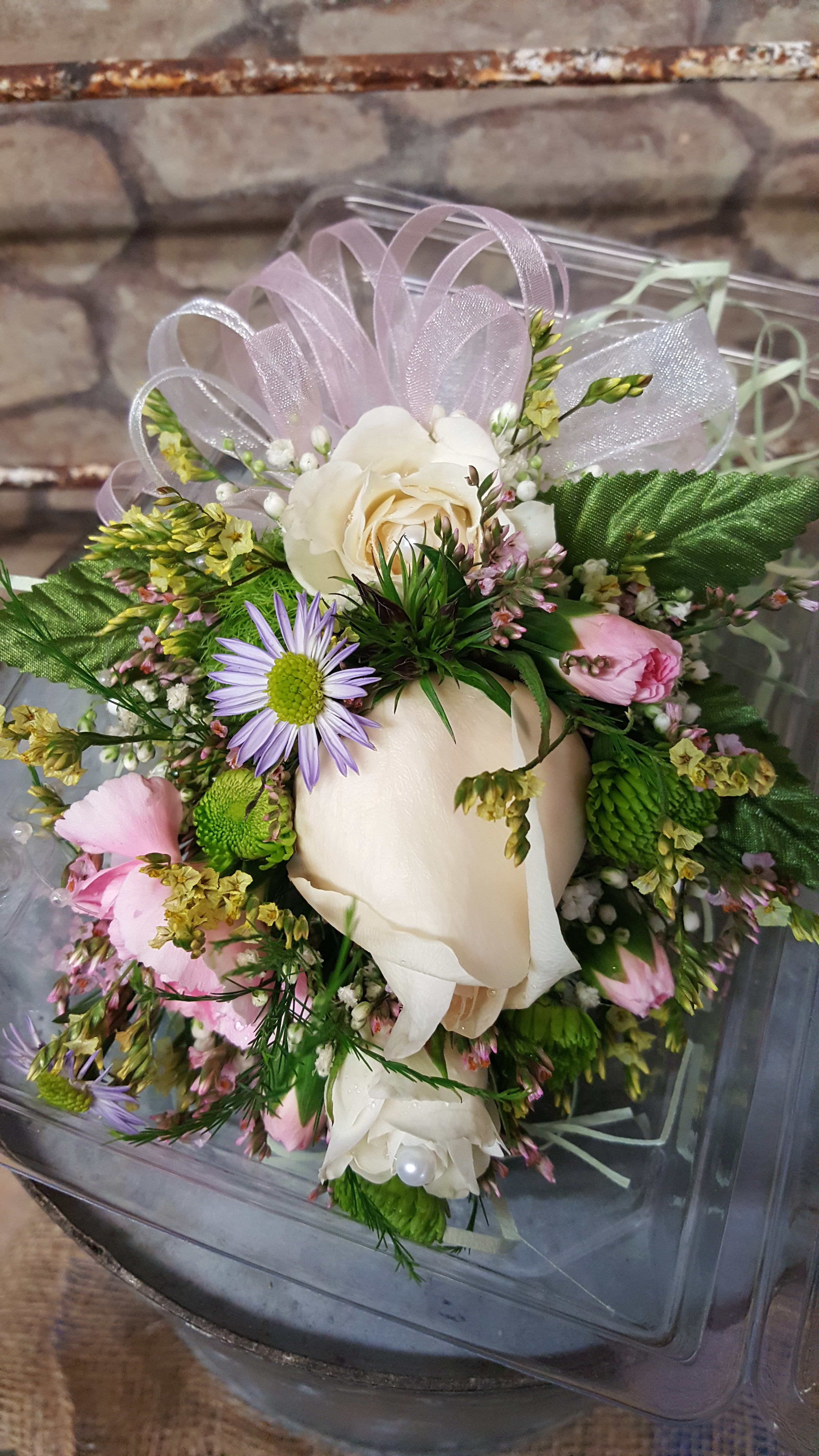 SOLD OUT Prom Pin on or Wrist Corsage