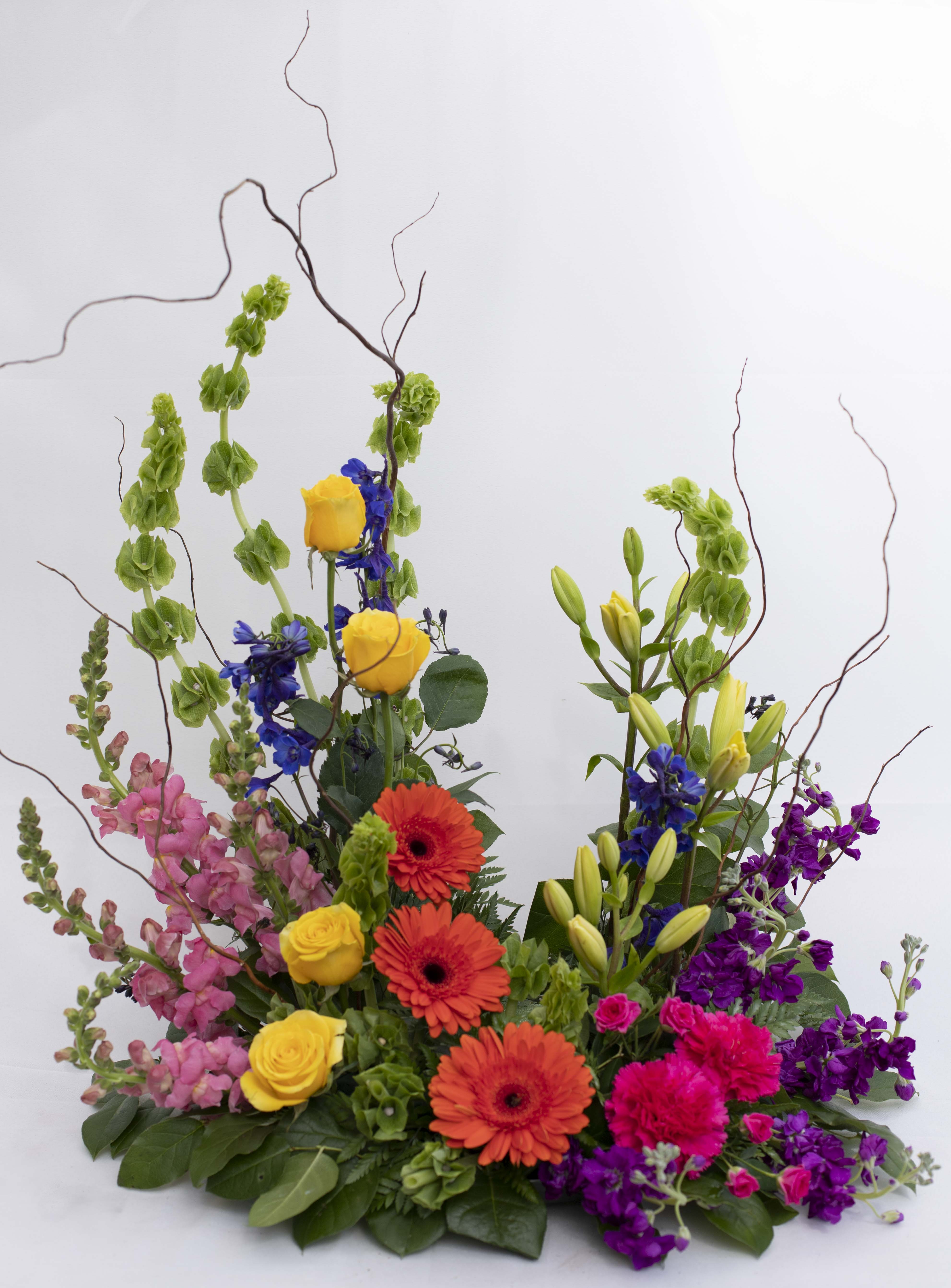 Vibrant Remembrance Urn Surround in Syracuse, NY Coleman Florist inc