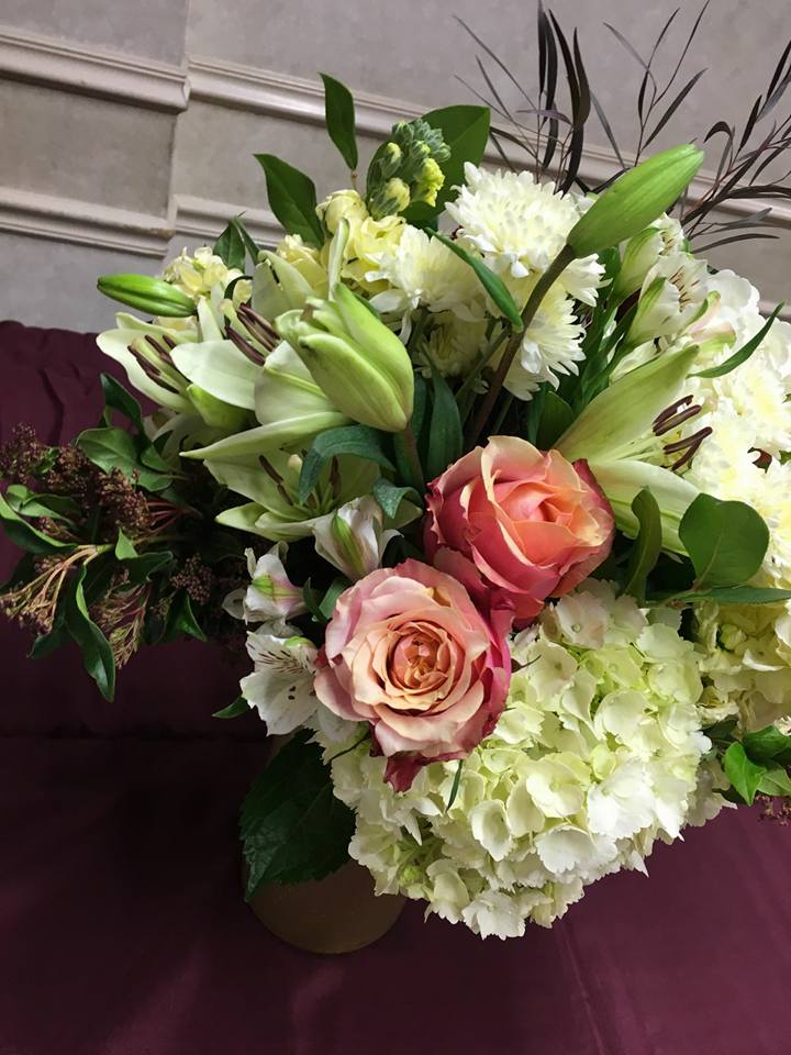 Charlotte - Charming and delicious - perfect little kiss of an arrangement!