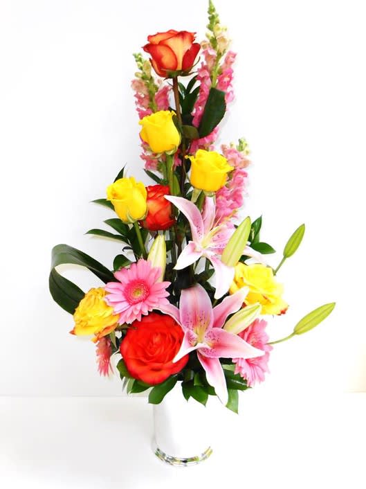 Happiness of living Happiness of living - Combination of flowers and colors that give a touch of joy. Made on one side