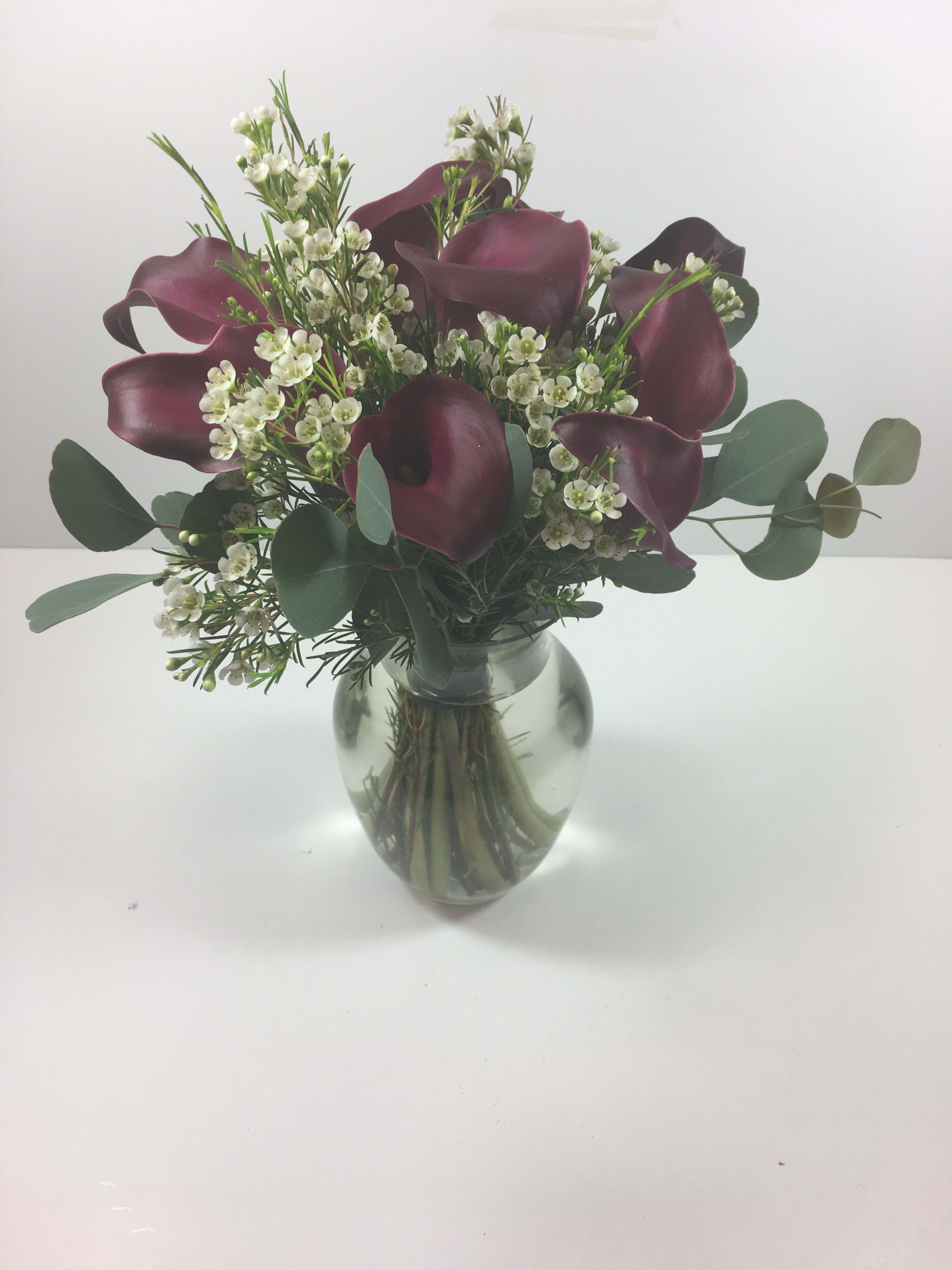 prom flowers for burgundy dress