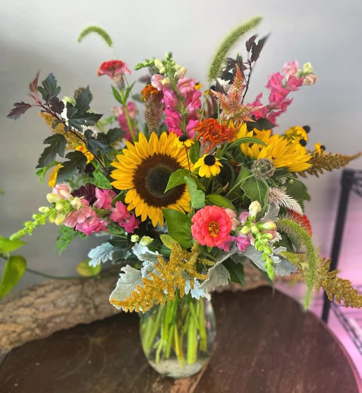 Tall Local Flower Arrangement In Washington Dc York Flowers