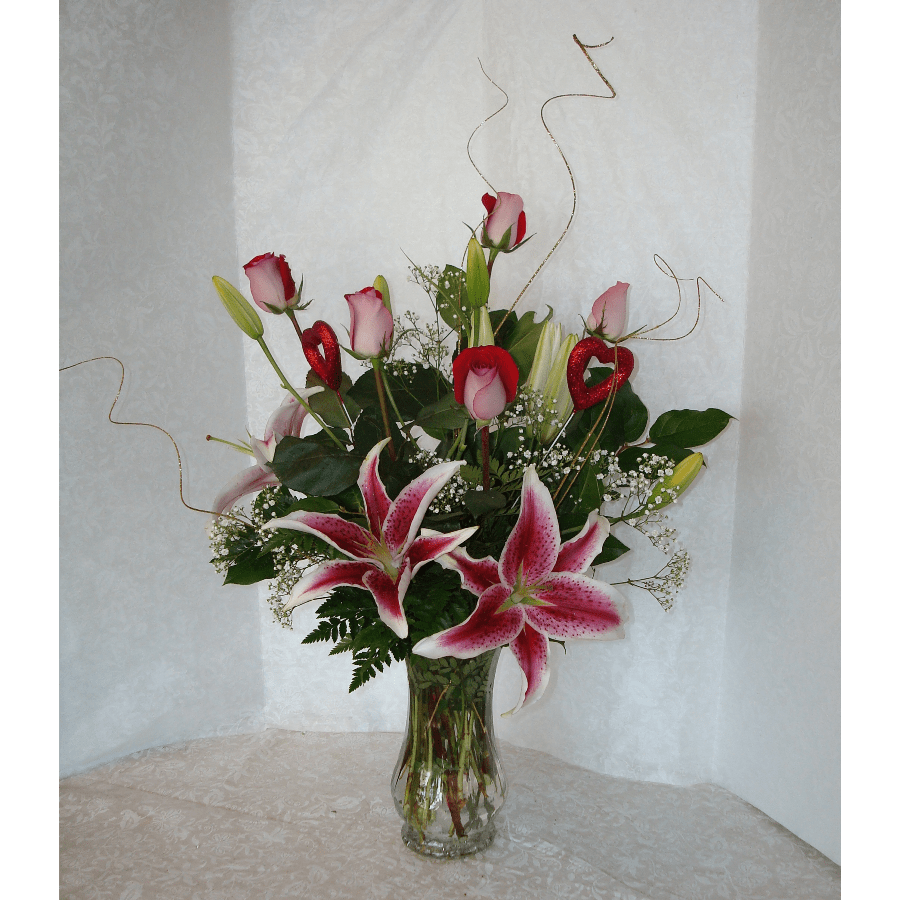 STARGAZERS AND LATIN LADIES, OH SO BEAUTIFUL! - Latin ladies and stargazers beautifully arranged to get the fire going latina style. 