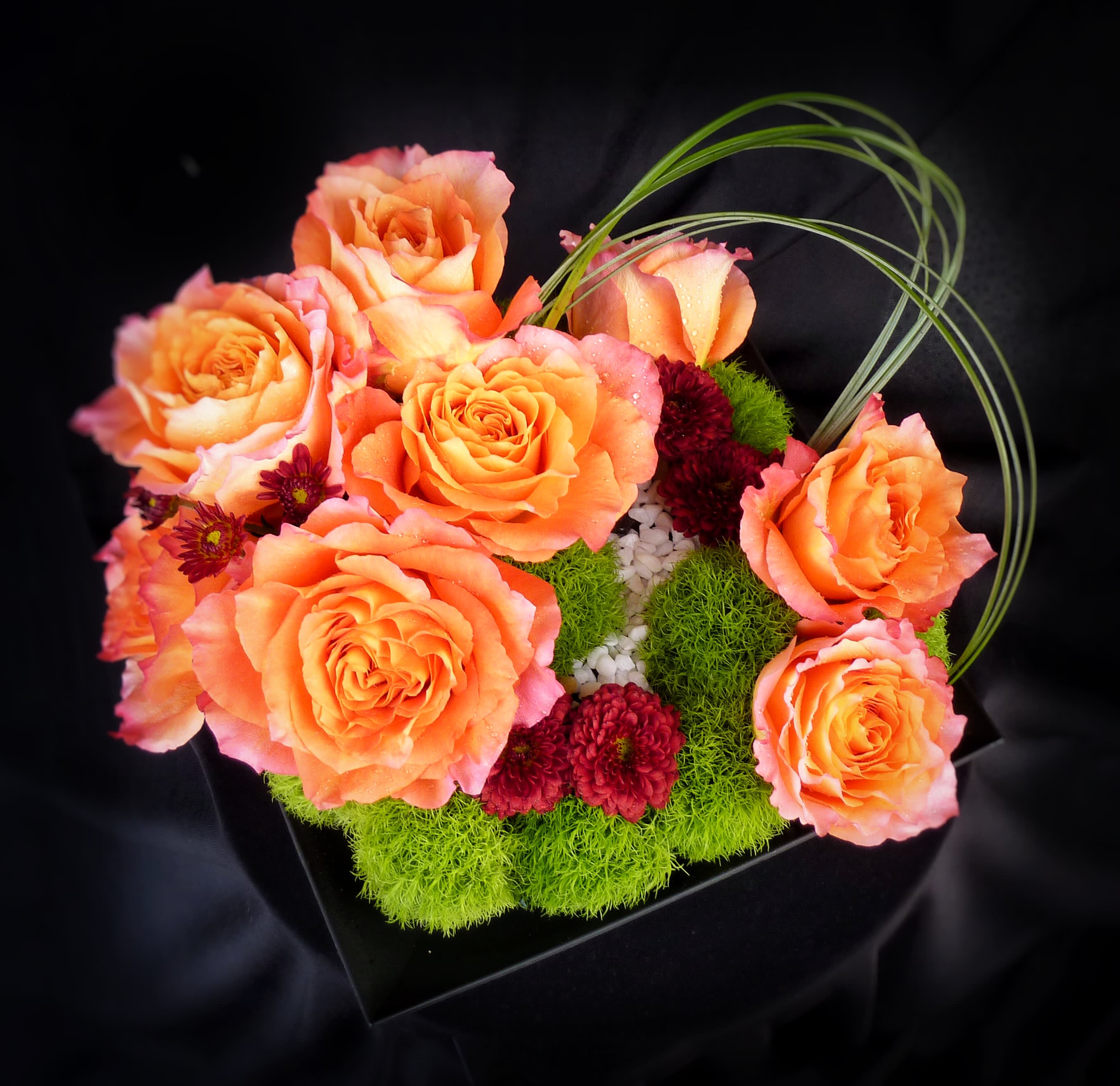 Free Spirit - Zen style including fragrant &quot;Free Spirit&quot; roses, green balls and nice accents.