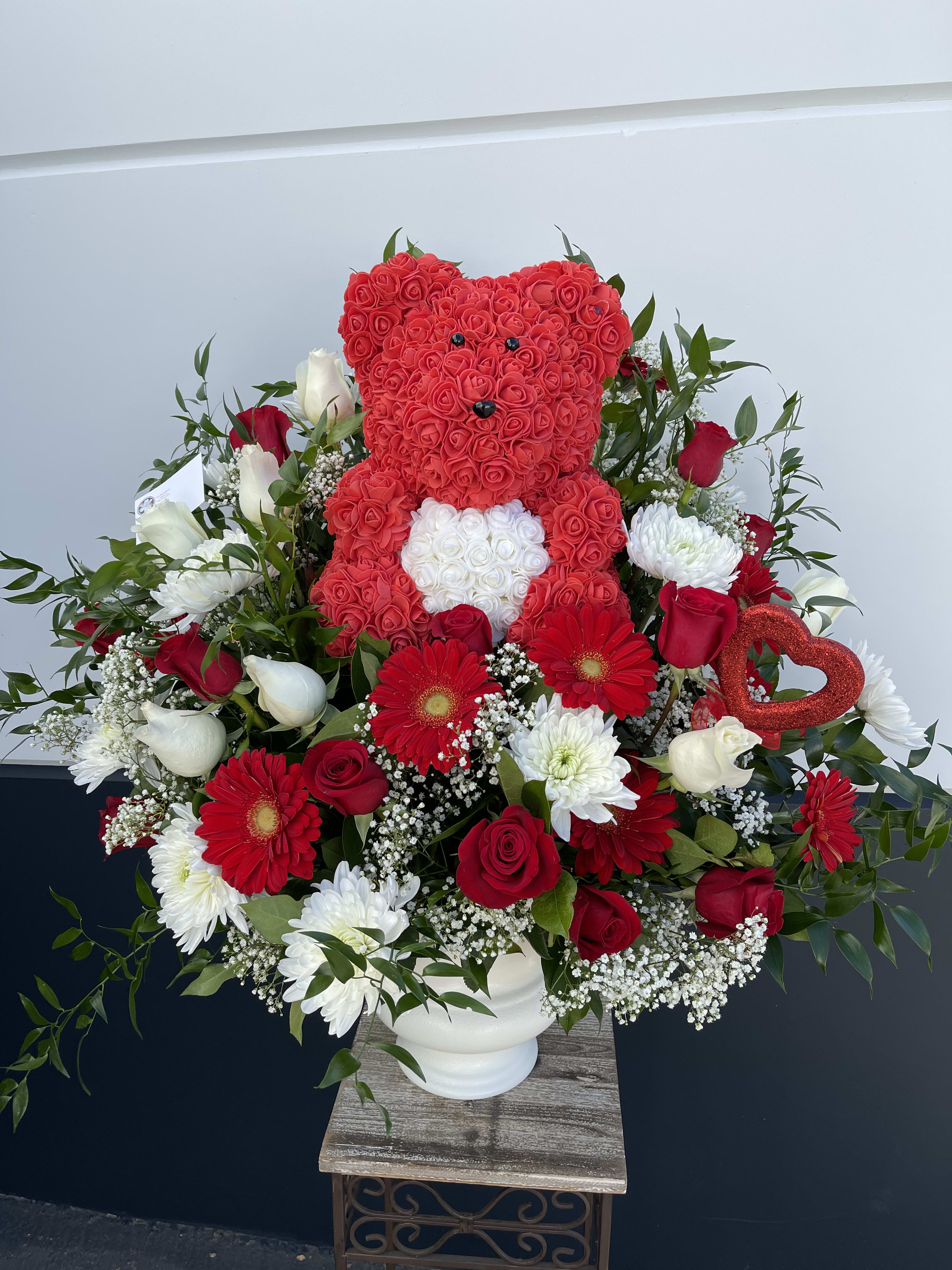 Rose bear w flowers