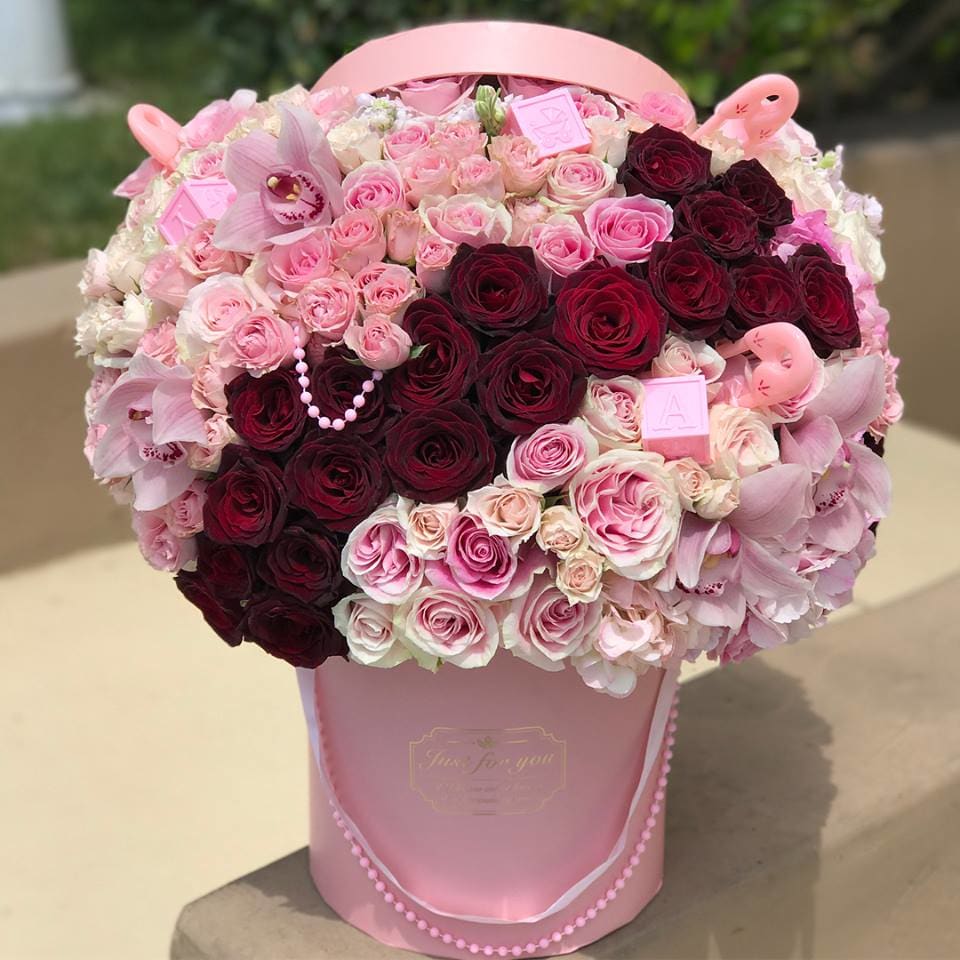 Baby girl flower arrangements sales