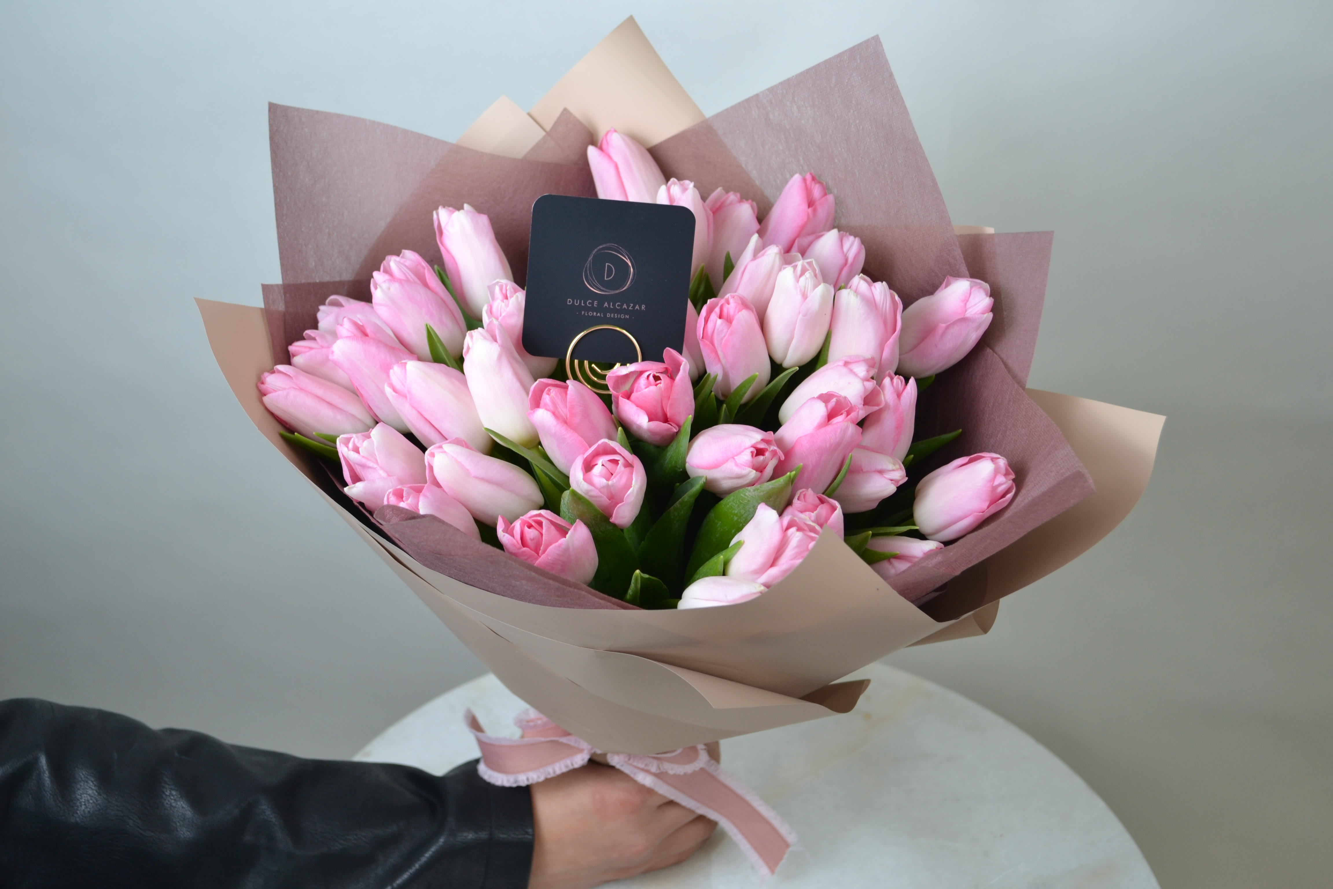 Flowers to get a sale girl