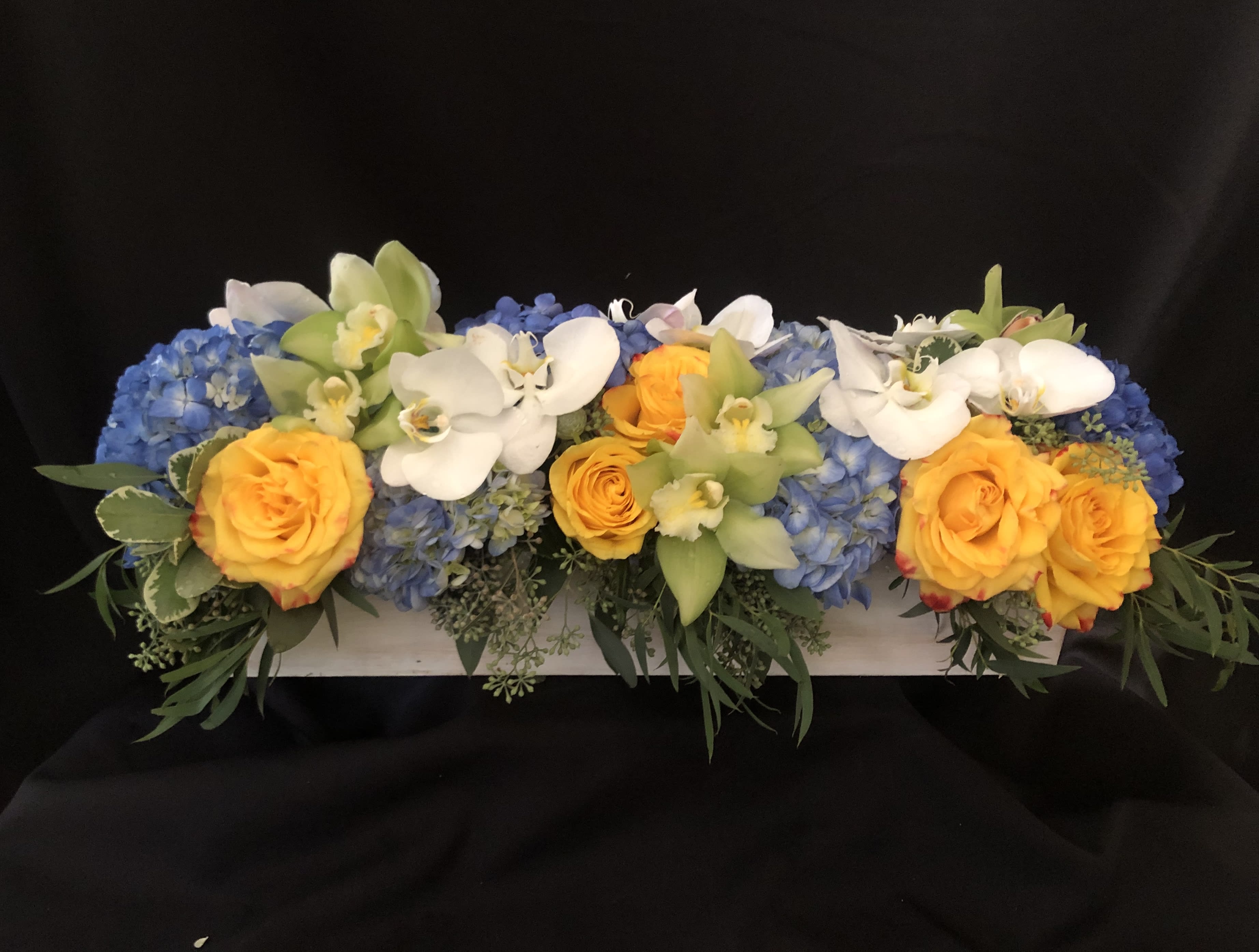 Let's party #EF56 - Long &amp; Low arrangement perfect for long table for your party, for Birthday Boy or Graduation party or any other occasion colors can be change to your choice for Birthday Girl or Anniversary    