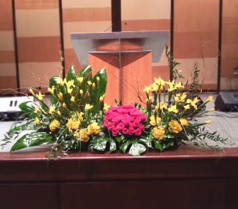  PODIUM ARRANGEMENT 13 [TTPOD13] - PODIUM ARRANGEMENT BY BY TWIN TOWERS FLORIST      As Shown : TTPOD13  