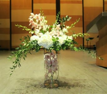 PODIUM ARRANGEMENT 15 [TTPOD15] - PODIUM ARRANGEMENT BY TWIN TOWERS FLORIST      As Shown : TTPOD15  