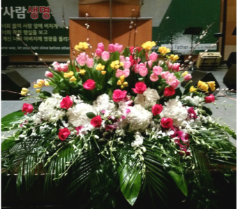  PODIUM ARRANGEMENT 97 [TTPOD97] - PODIUM ARRANGEMENT 97 BY TWIN TOWERS FLORIST      As Shown : TTPOD97 