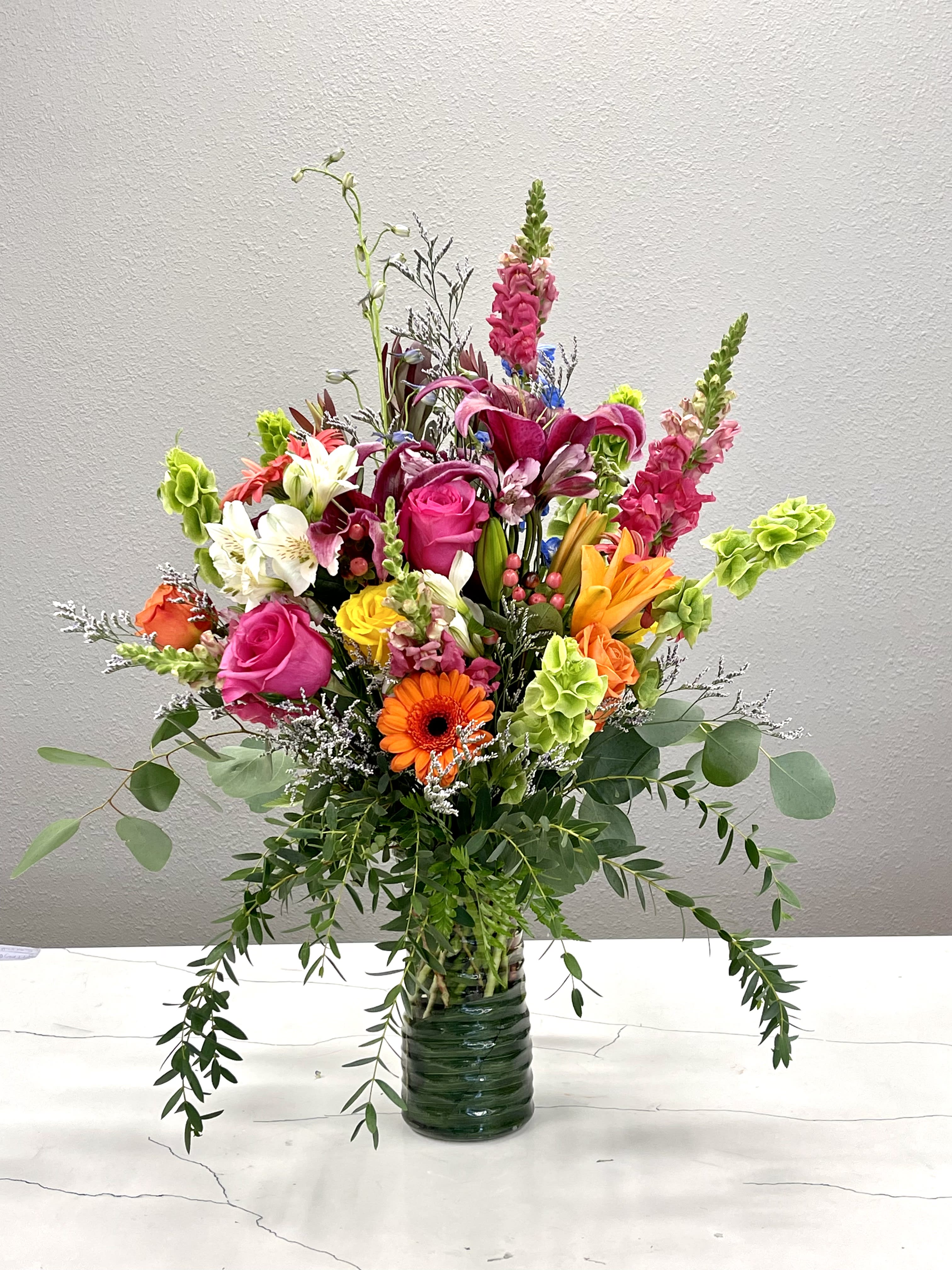 Hello - Say hello in style with this fabulous arrangement. Why not take the opportunity to be spontaneous...