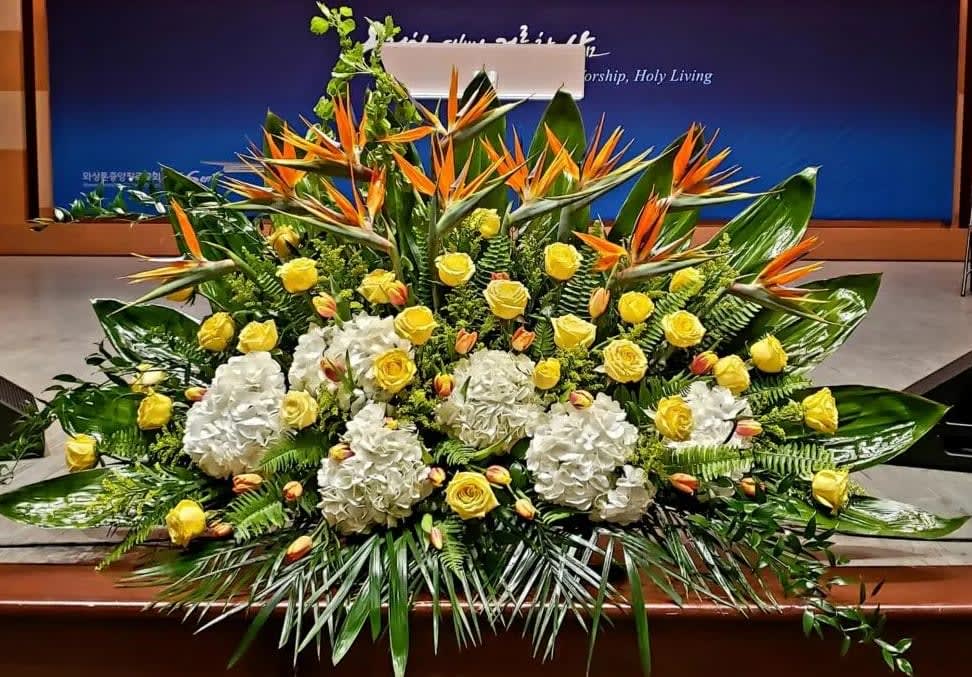 [TT-POD169]:  PODIUM ARRANGEMENT 169 - PODIUM ARRANGEMENT 169 BY TWIN TOWERS FLORIST IN ARLINGTON, VA