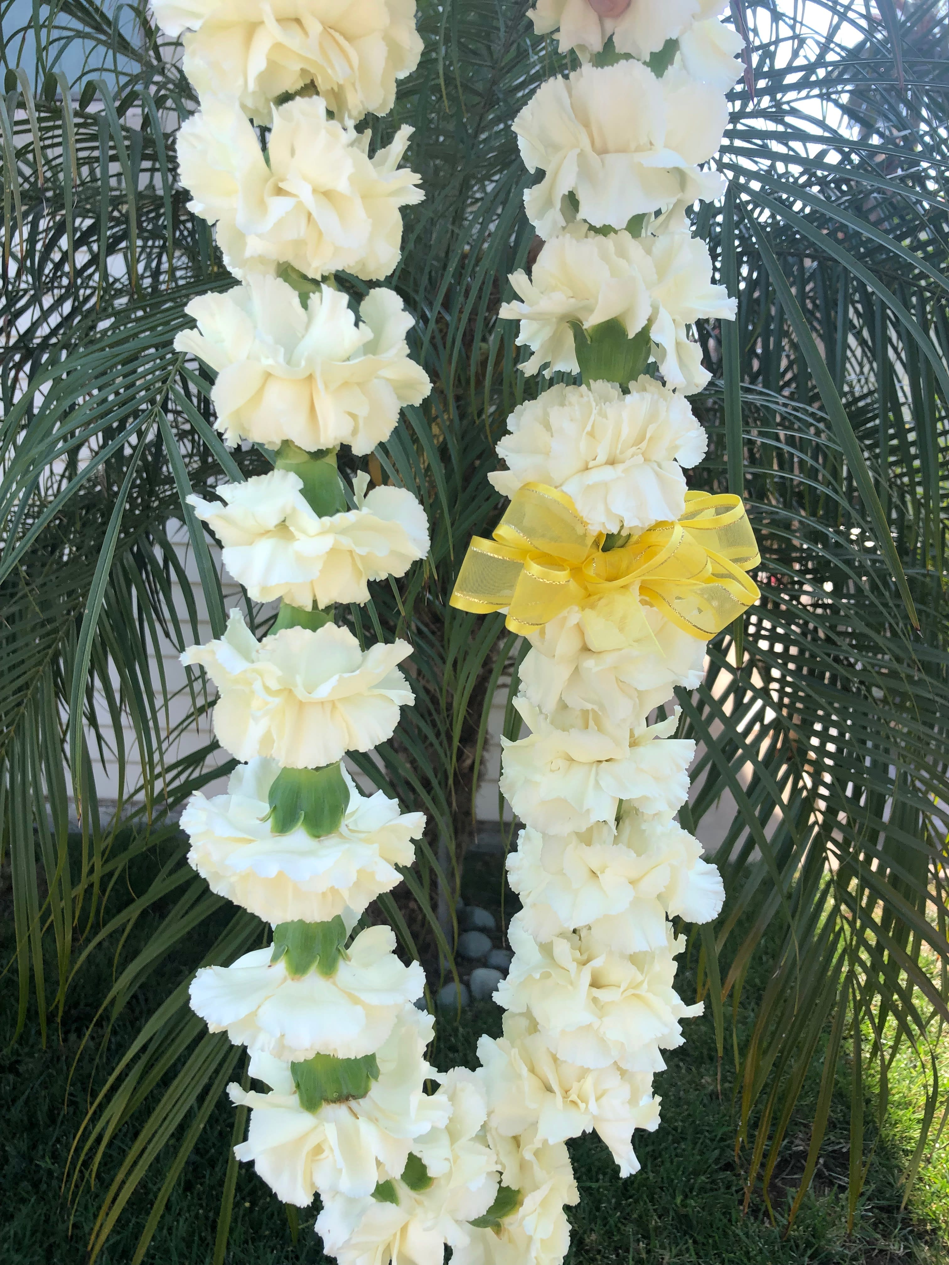 Single Carnation Lei in Torrance, CA Ohana Florals