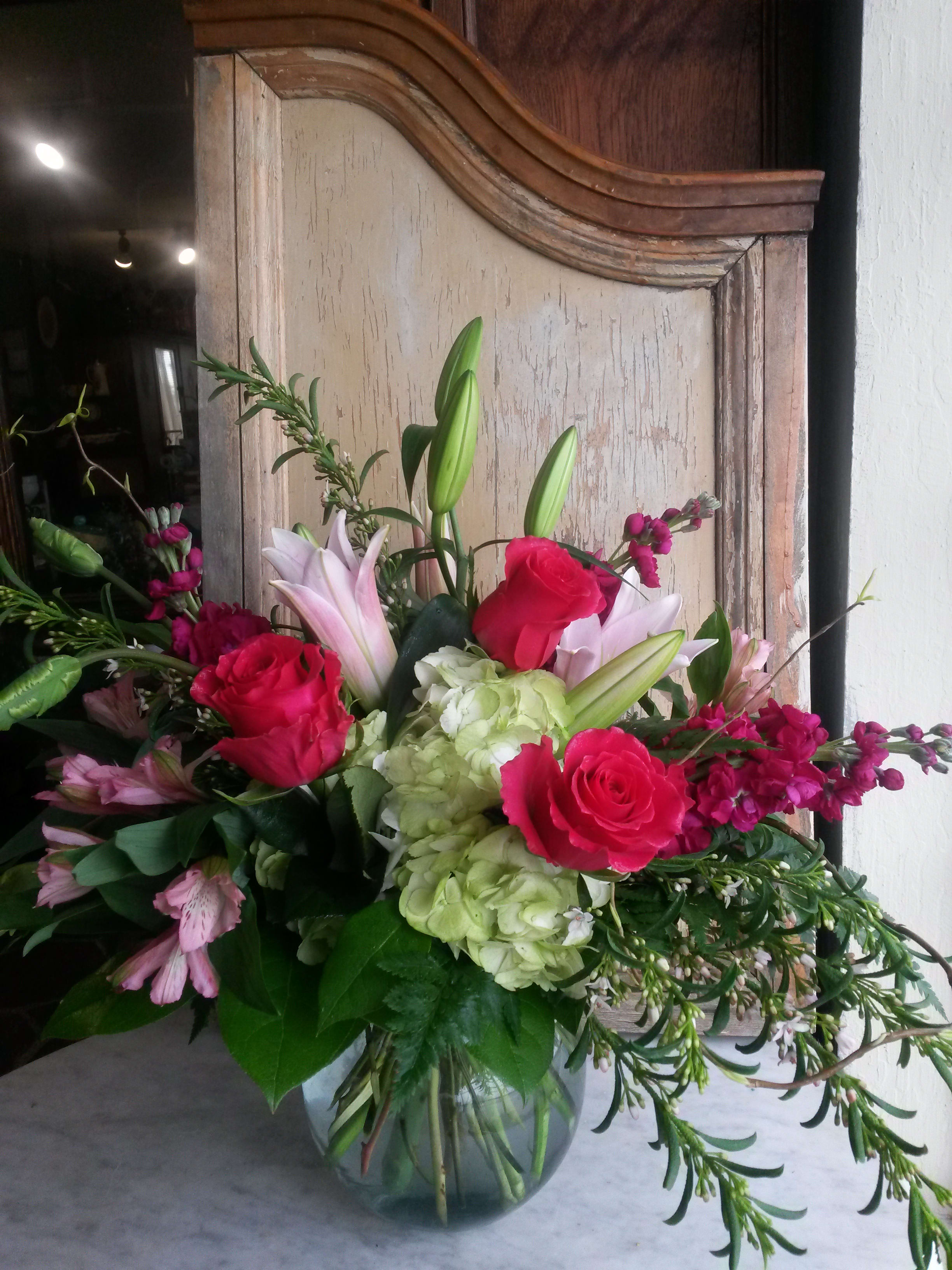 FRAGRANCE  DE LIGHT  - arrangement of  of hydrangea  lilies  stock roses 