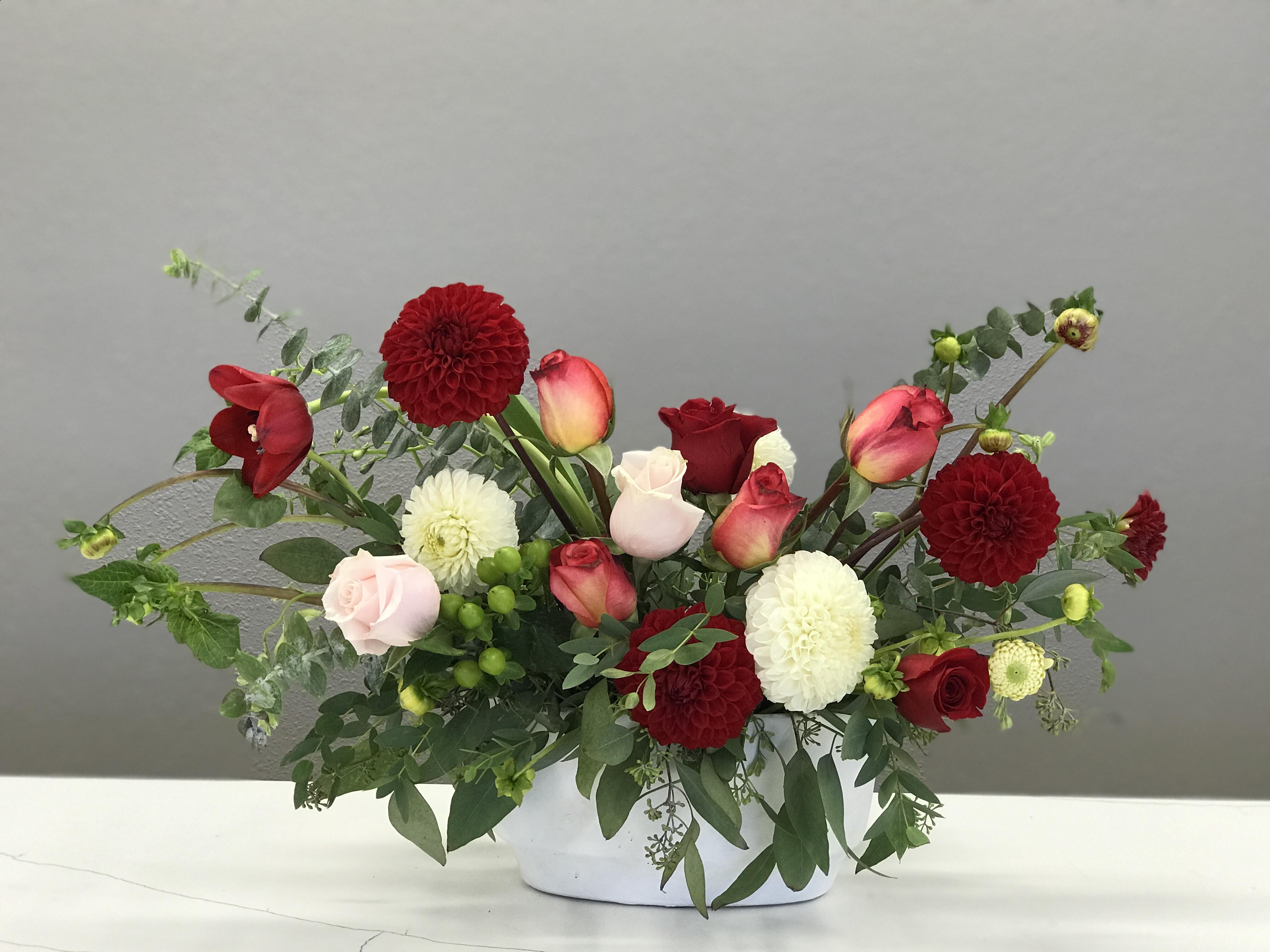 Never Been Kissed - Blush Roses and Red Dahlias batting their eyelashes from across the room. What a flirt!