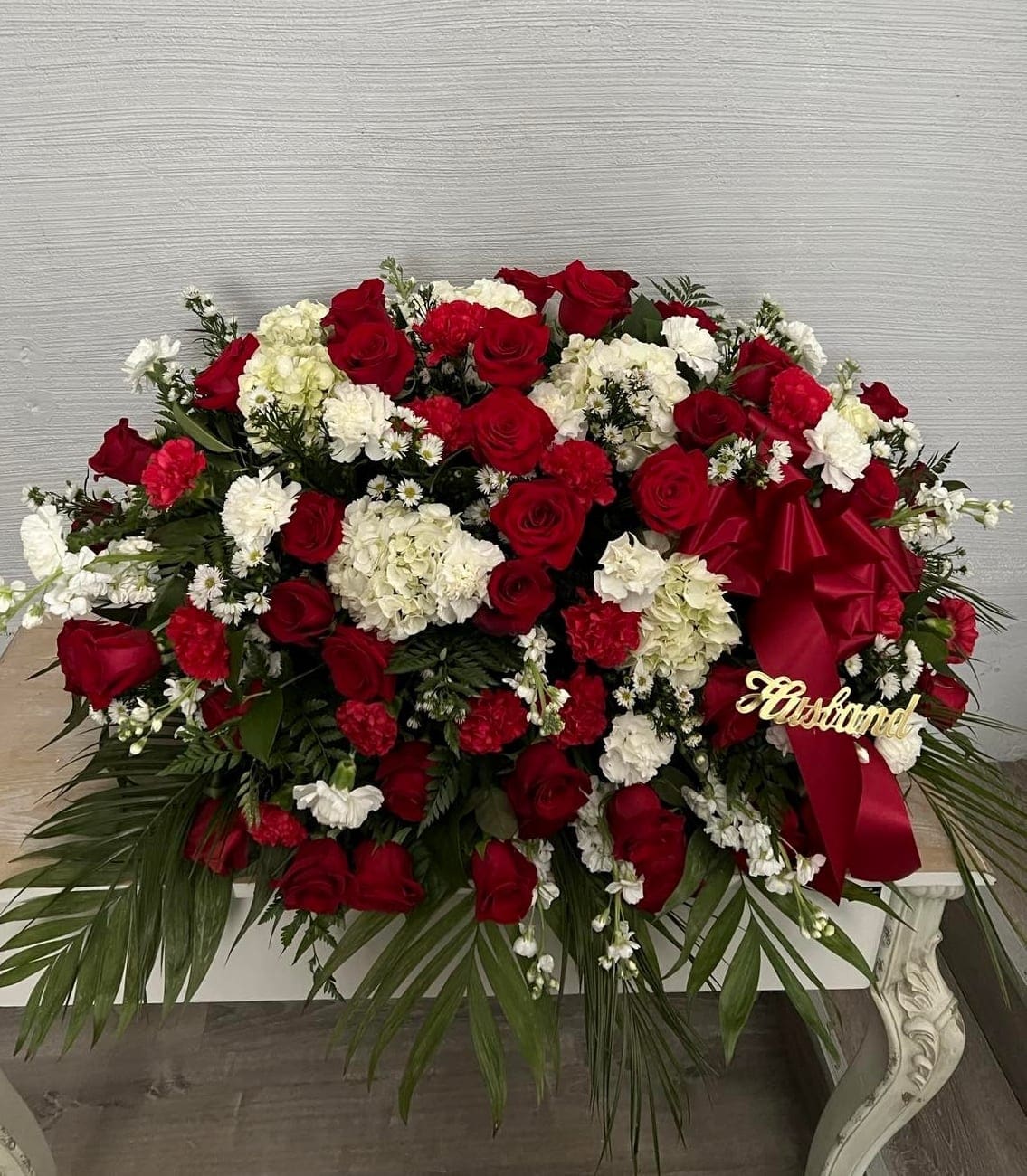 Amour Eternel by Bloom by Nancy - Red roses, Hydrangeas, Stocks