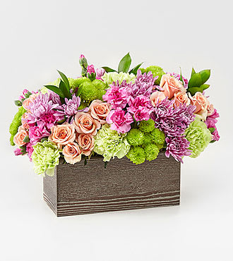 Simple Charm Bouquet - We have a simple goal – delight our customers with flowers that are high quality, fresh, and beautiful. While we may occasionally need to substitute for color or flower variety, we promise that the blooms you receive will be fresh and wow you or your gift recipient