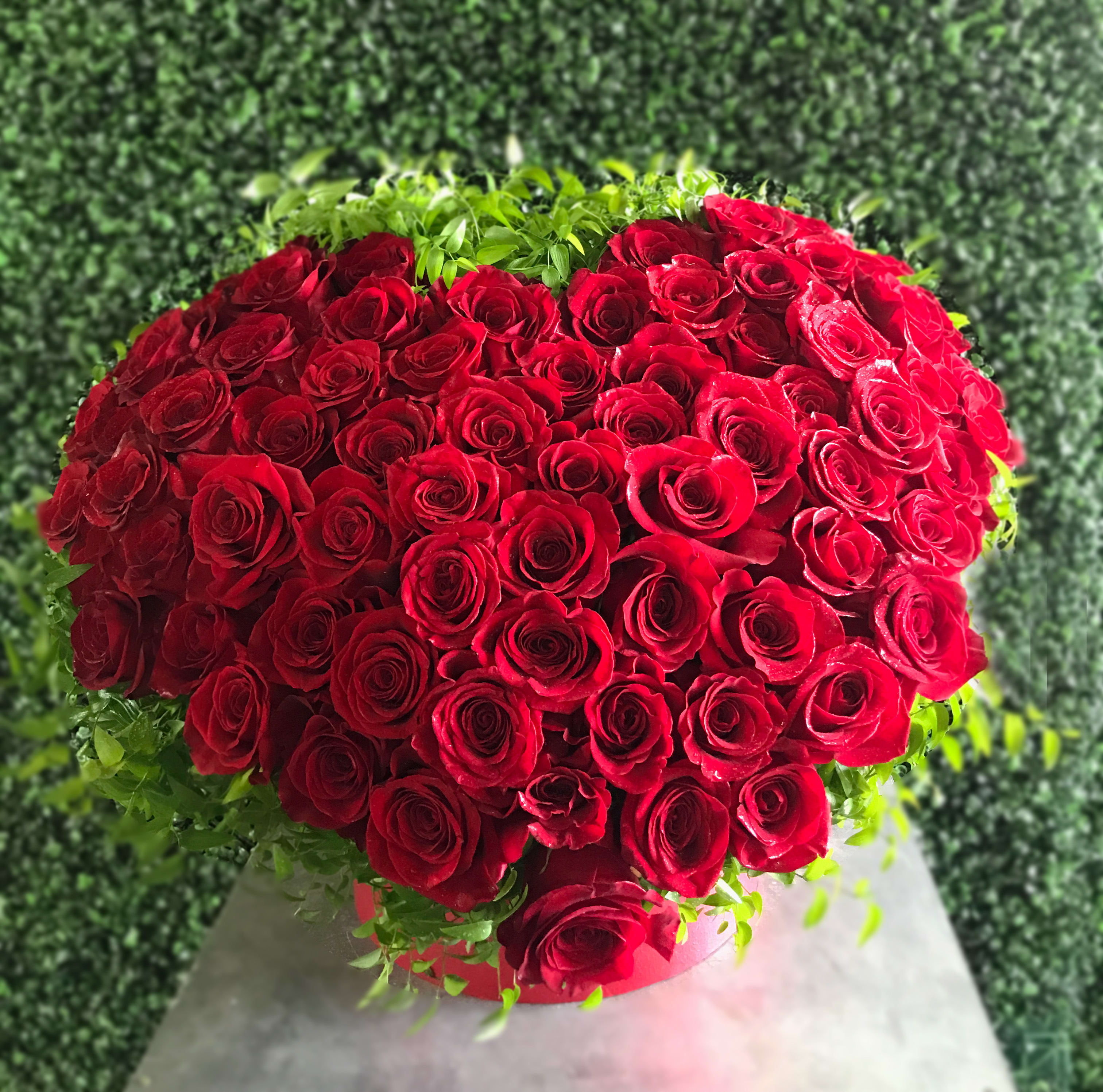 Love you! - Beautiful heart arrangement 