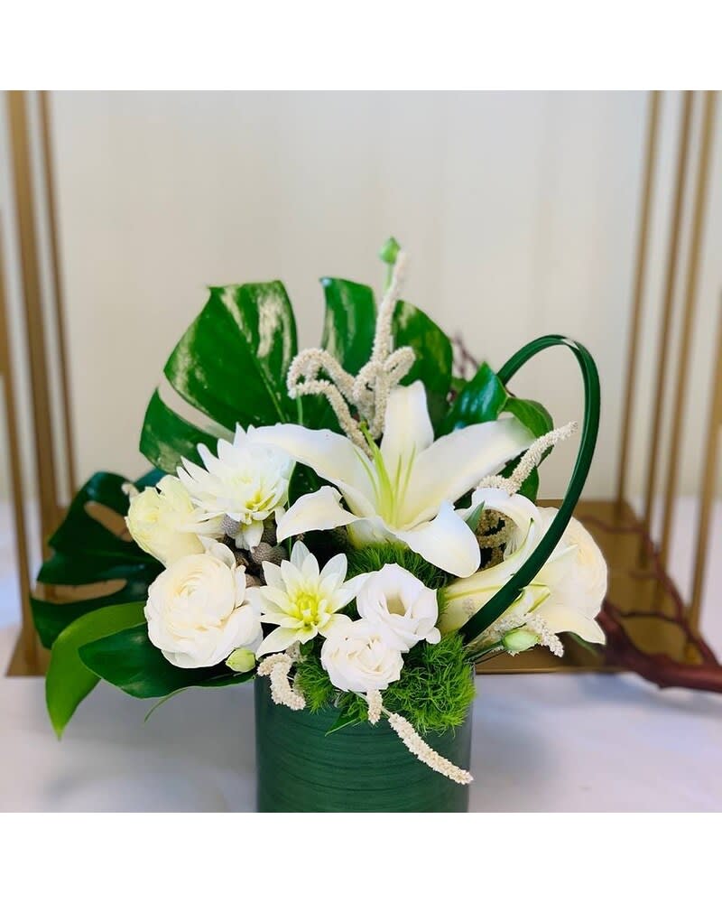 Lilie's Classic Beauty in Wichita, KS Lilie's Flower Shop