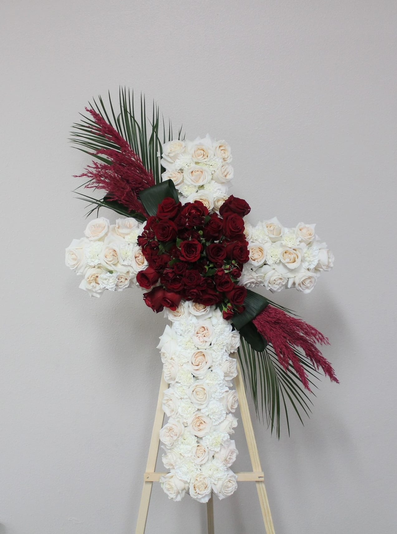 Sympathy cross in Van Nuys, CA La Bella Fleur