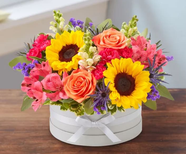 Hat box Garden ( 1800 Flowers - Mixed flowers in box. will be whats available.  box color will be whats available 