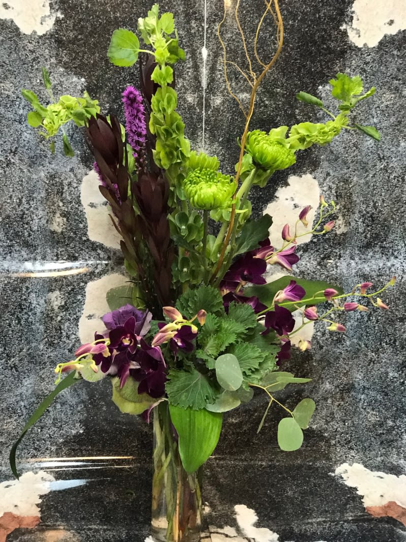 VAS016 Garden Extravagance by Victoria Park Flower Studio