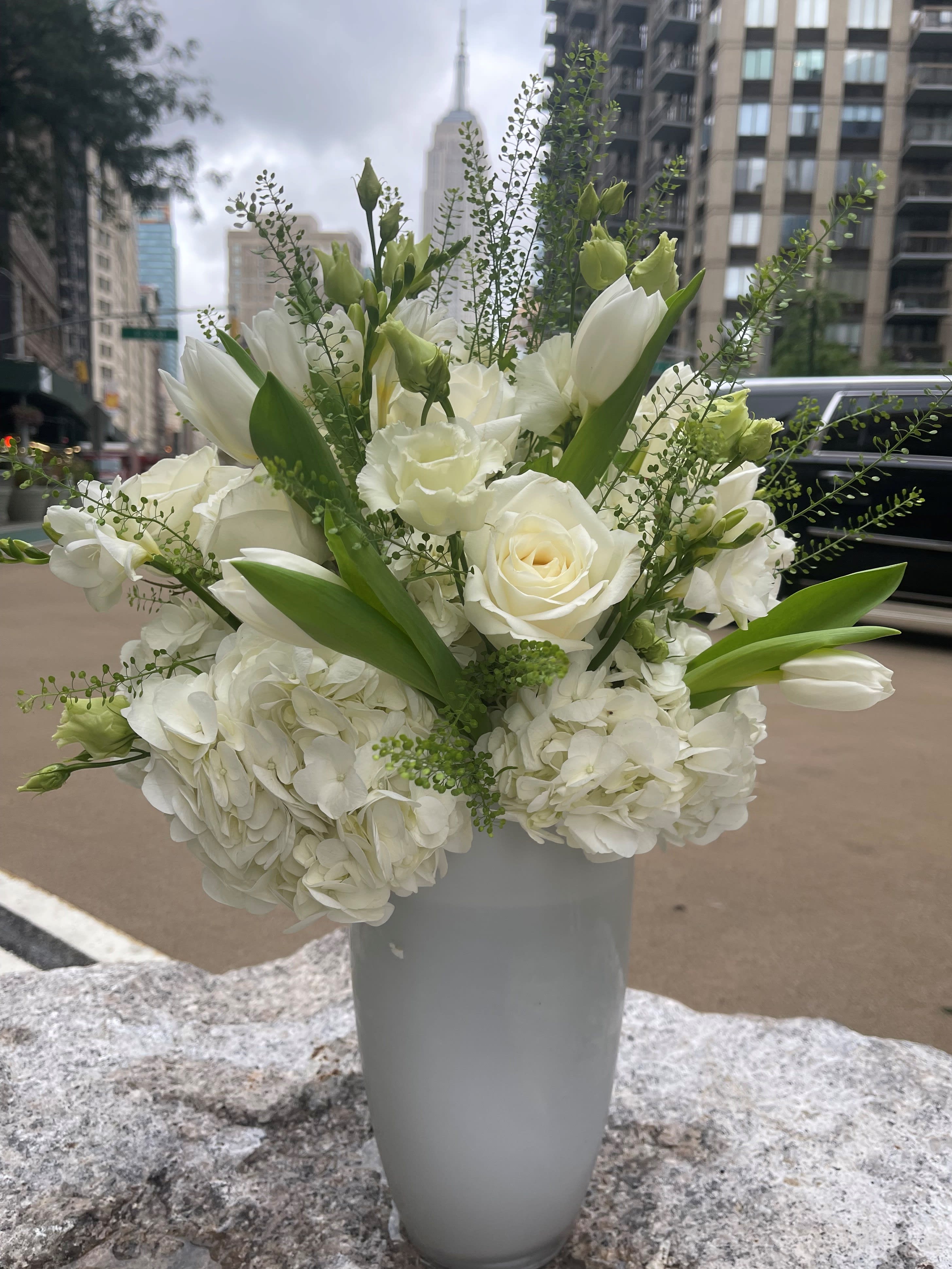 bloom143 - white arrangement: Standard Option is as shown in the picture 