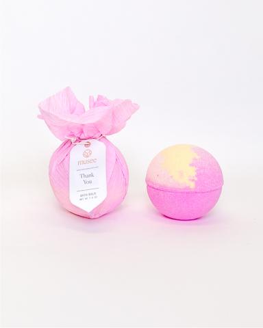 Thank You Bath Bomb - Say thank you to the people you love with this avocado oil and juniper berry balm! This balm is the perfect way to show someone how much you appreciate them!   Natural Grapeseed Oil, Natural Avocado Seed Oil, Blood Orange and Jupiter Berry Essential Oil, Fragrance. Thank You Magnet inside! 