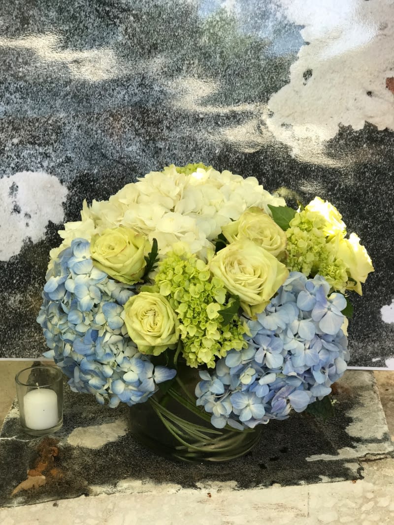 SPR002 Refreshing Spring by Victoria Park Flower Studio