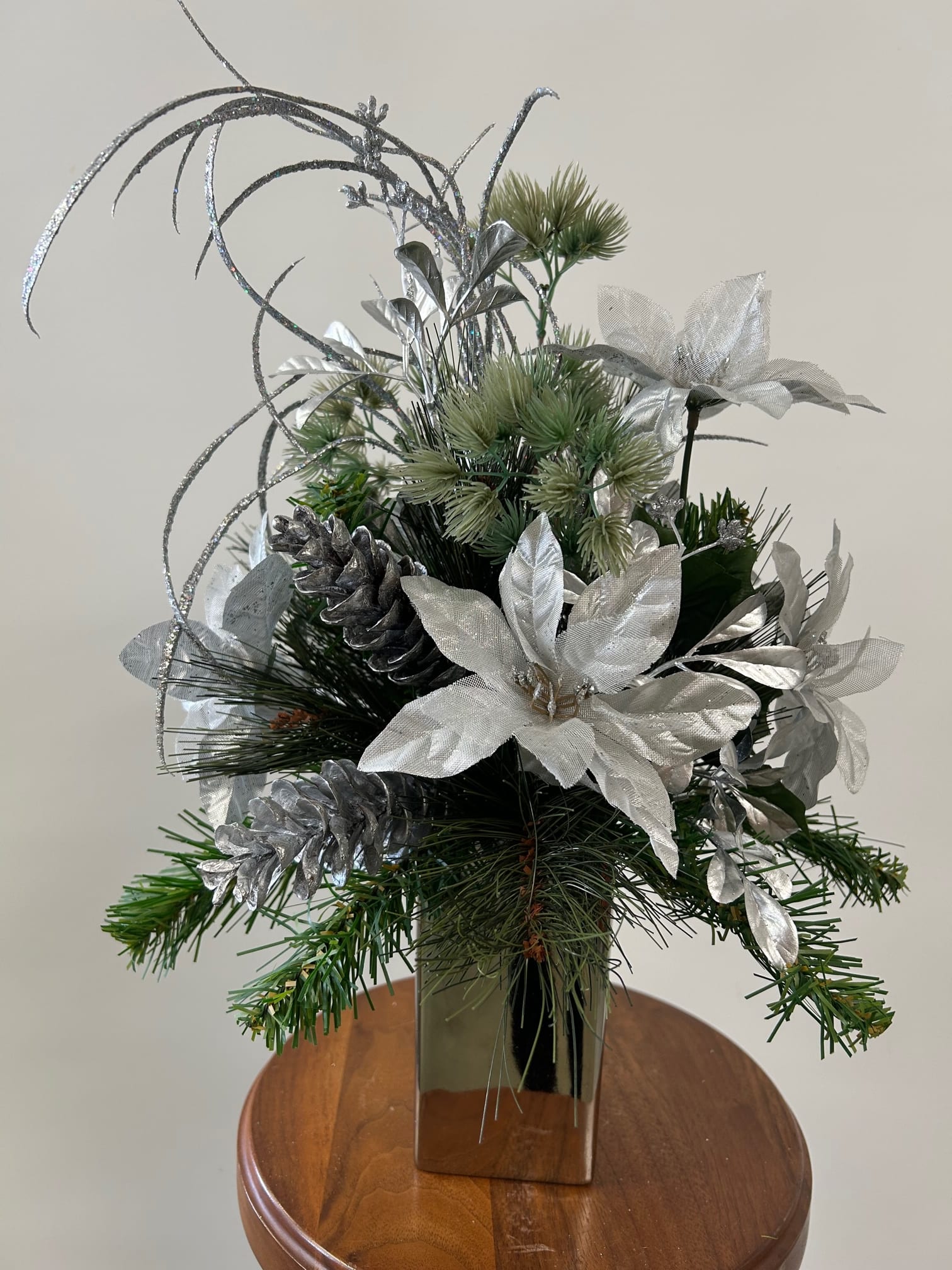 Winter Silk - Silver Winter Silk - Silver - Silk arrangement in Silver