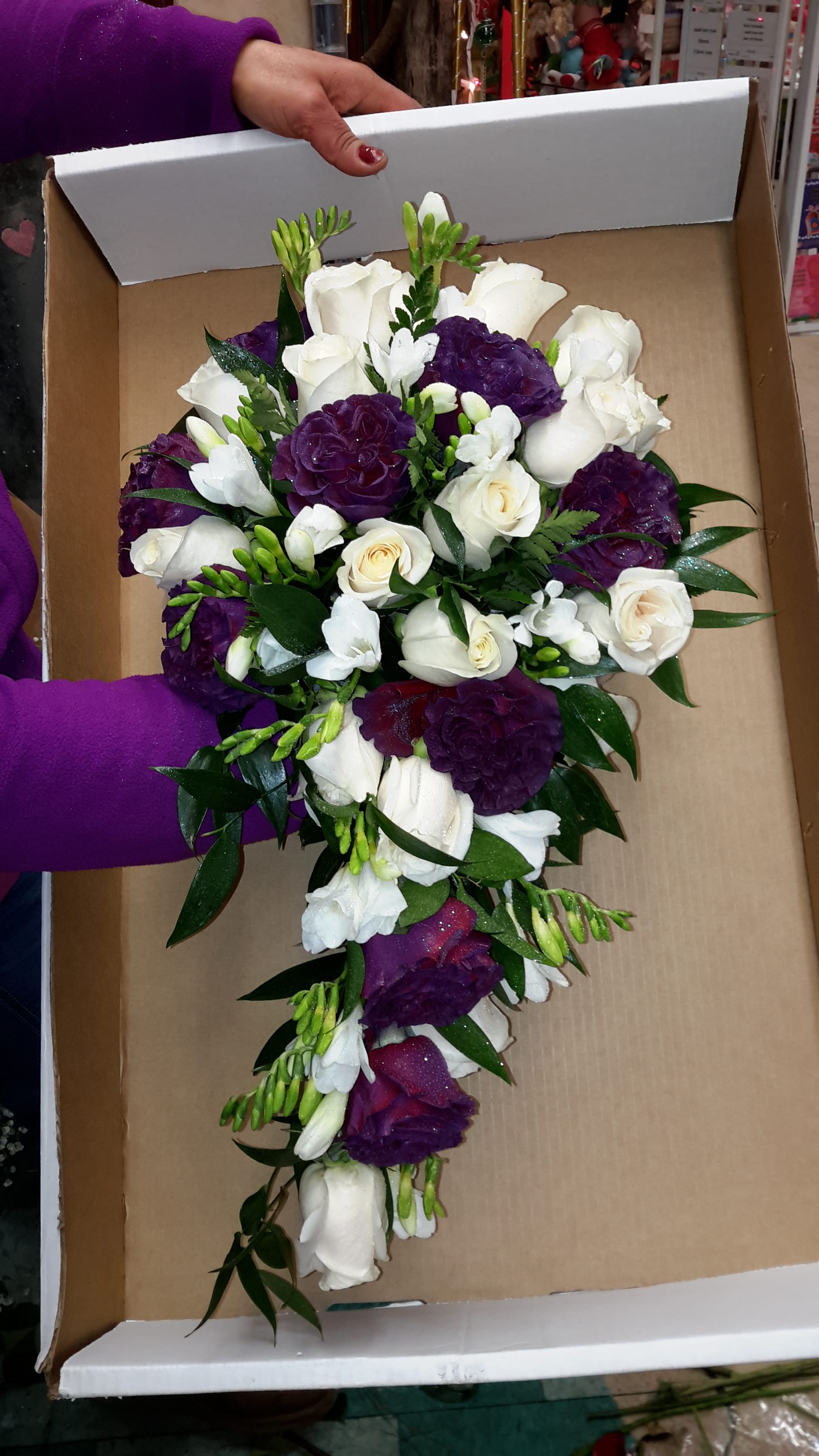 Cascading bouquet 2024