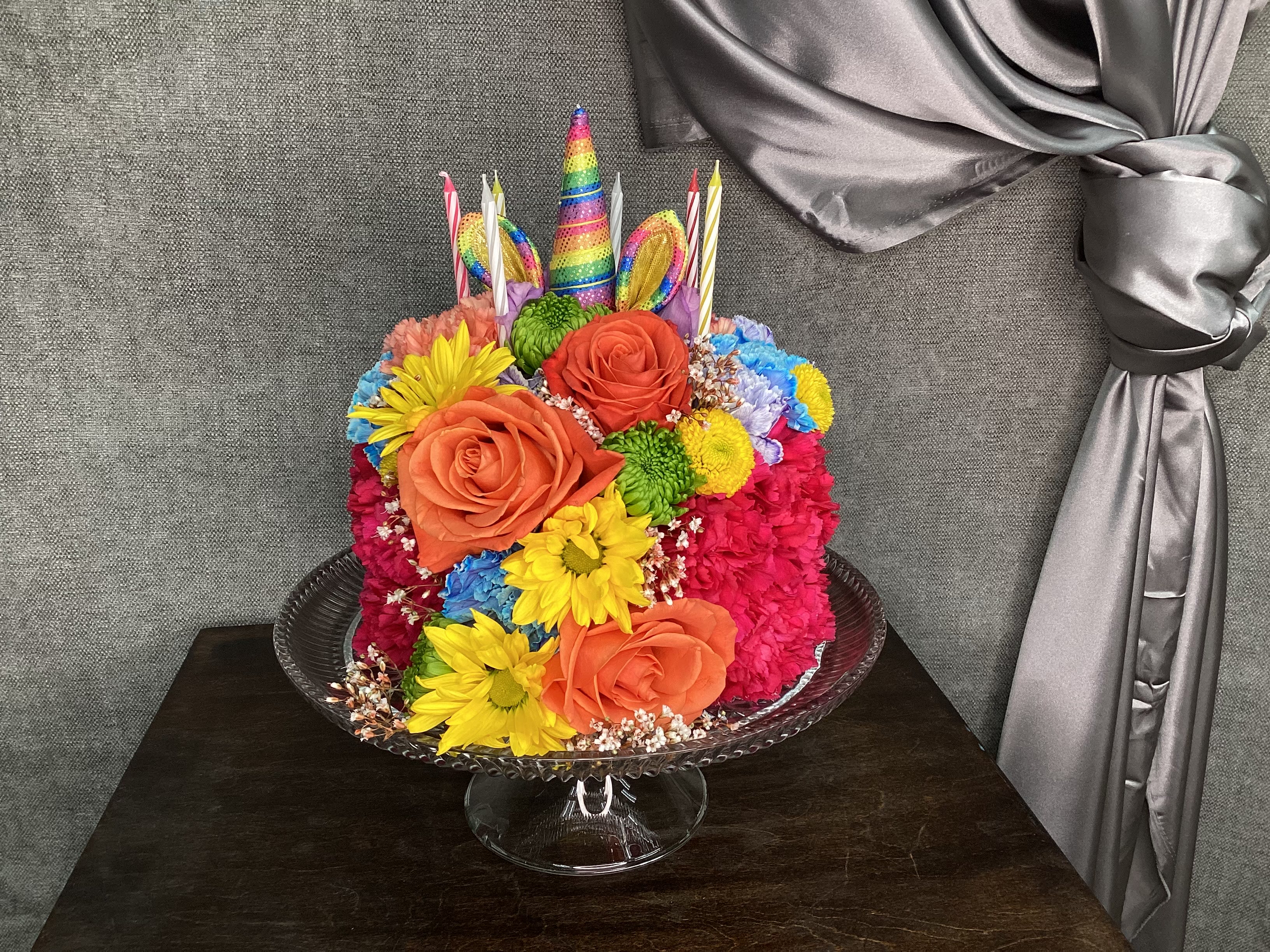 Flower cascade cake | Palmiye