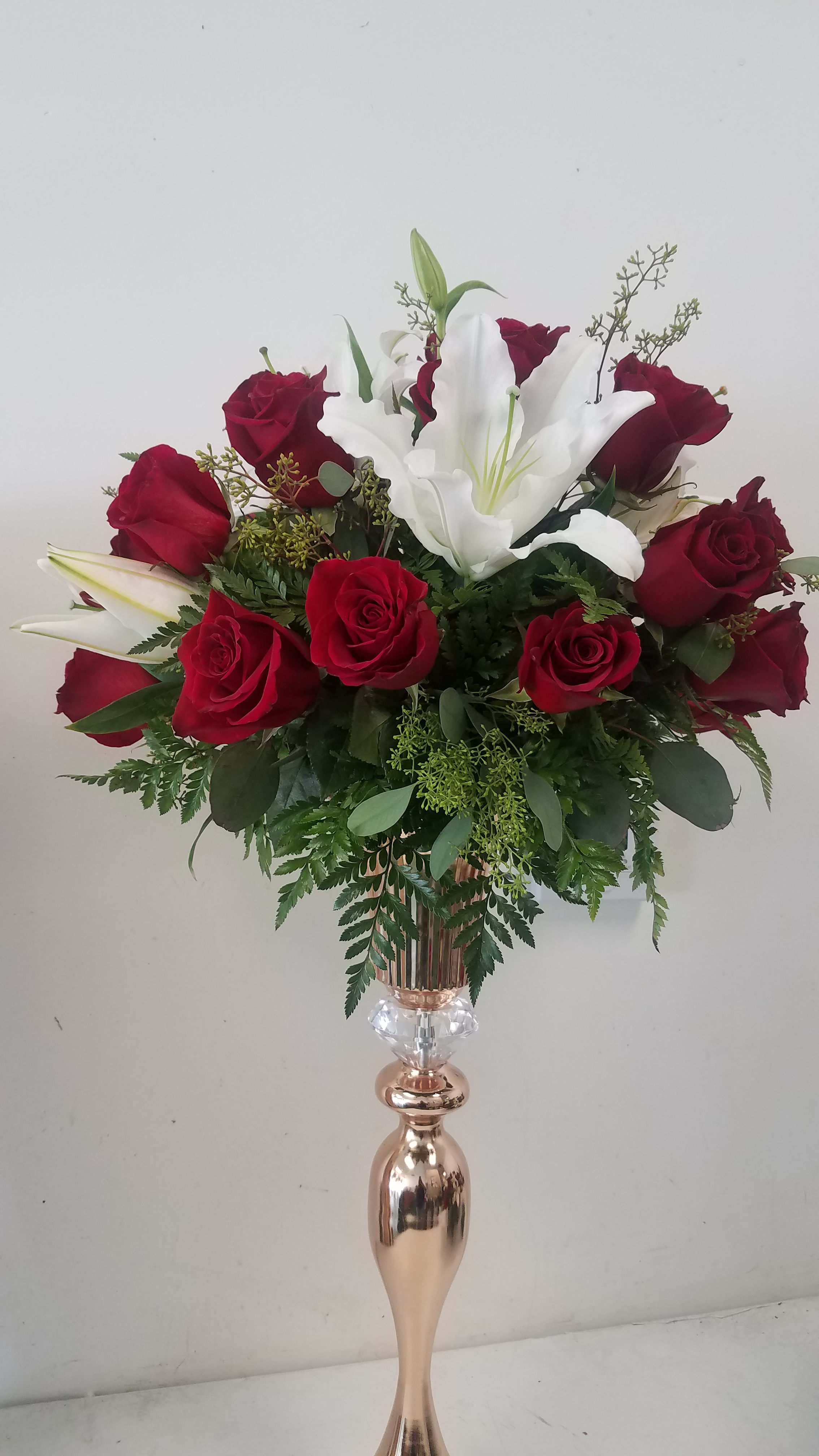 Red&amp;White Center Pieces Not included Vase - Specially designed for any event 