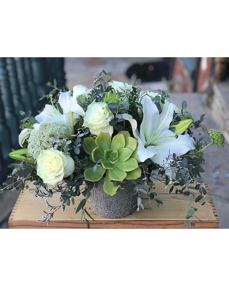 The Kendall - All around arrangement good for any occasions, wedding centerpiece, just because and all