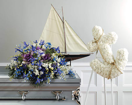 SF21-11 - John Henry Sympathy - SF21-11 PICTURED ON LEFT, CASKET SPRAY.