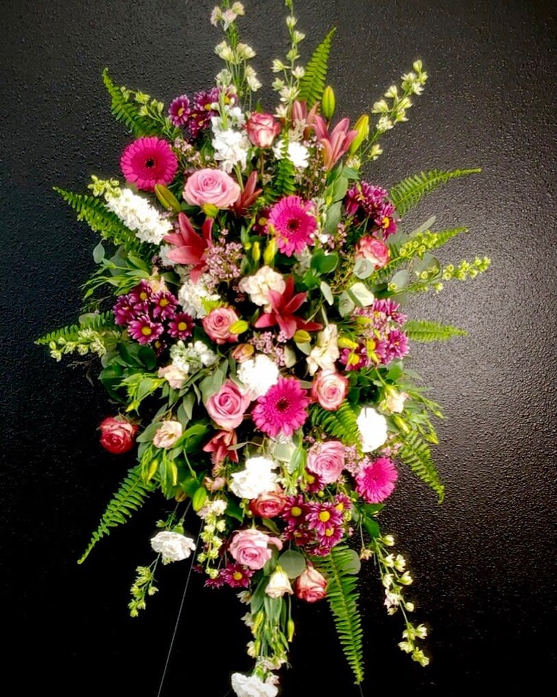 Peaceful Sentiments  - This beautiful tribute is also available is other colors, indicate color choice in special instructions section while ordering. 