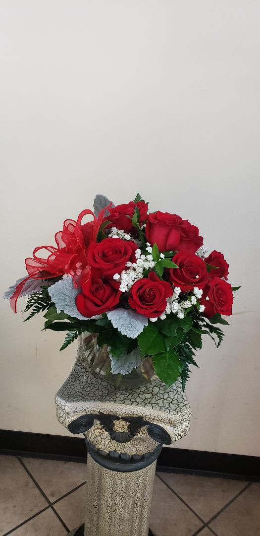 LOVE ROSE BOUQUET LOVE ROSE BOUQUET - ROSE WITH GREEN, BABY BREATH