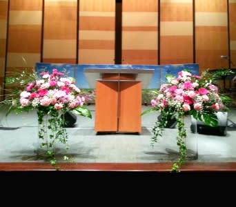 PODIUM ARRANGEMENT 38 [TTPOD38] - PODIUM ARRANGEMENT BY TWIN TOWERS FLORIST      As Shown : TTPOD38  