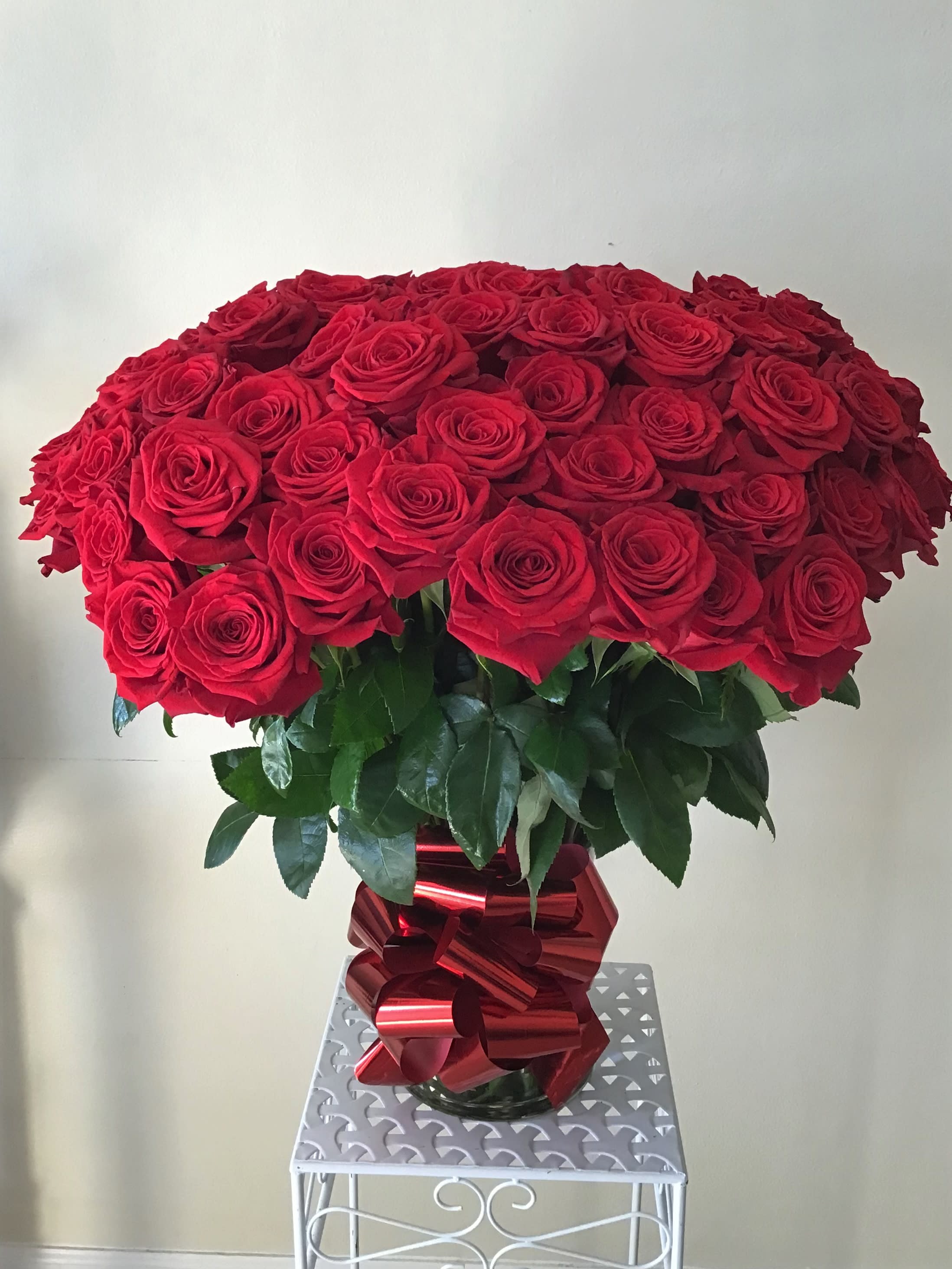 100 Red roses in miami, FL Flores De Oro Florist Miami Florist