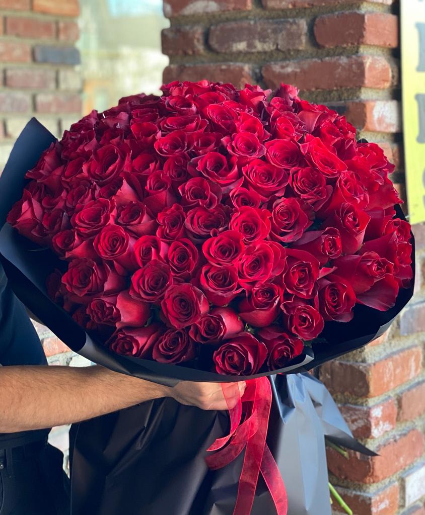 Luxury Red Rose bouquet