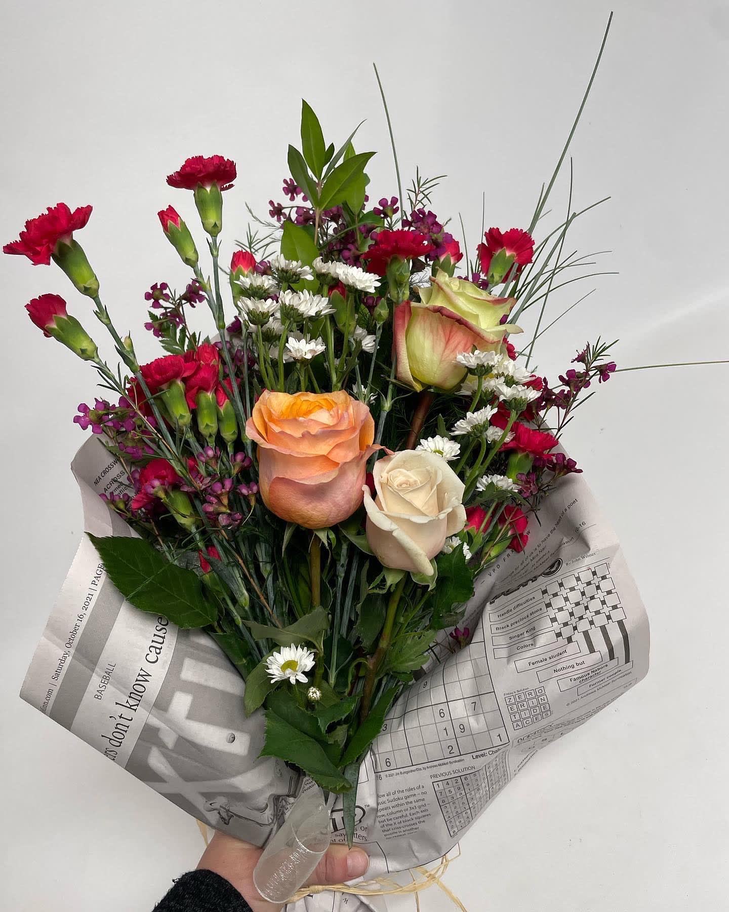 Designer's Choice HandTied Bouquet in Monticello, MN Queen Bee's Gardens & Floral