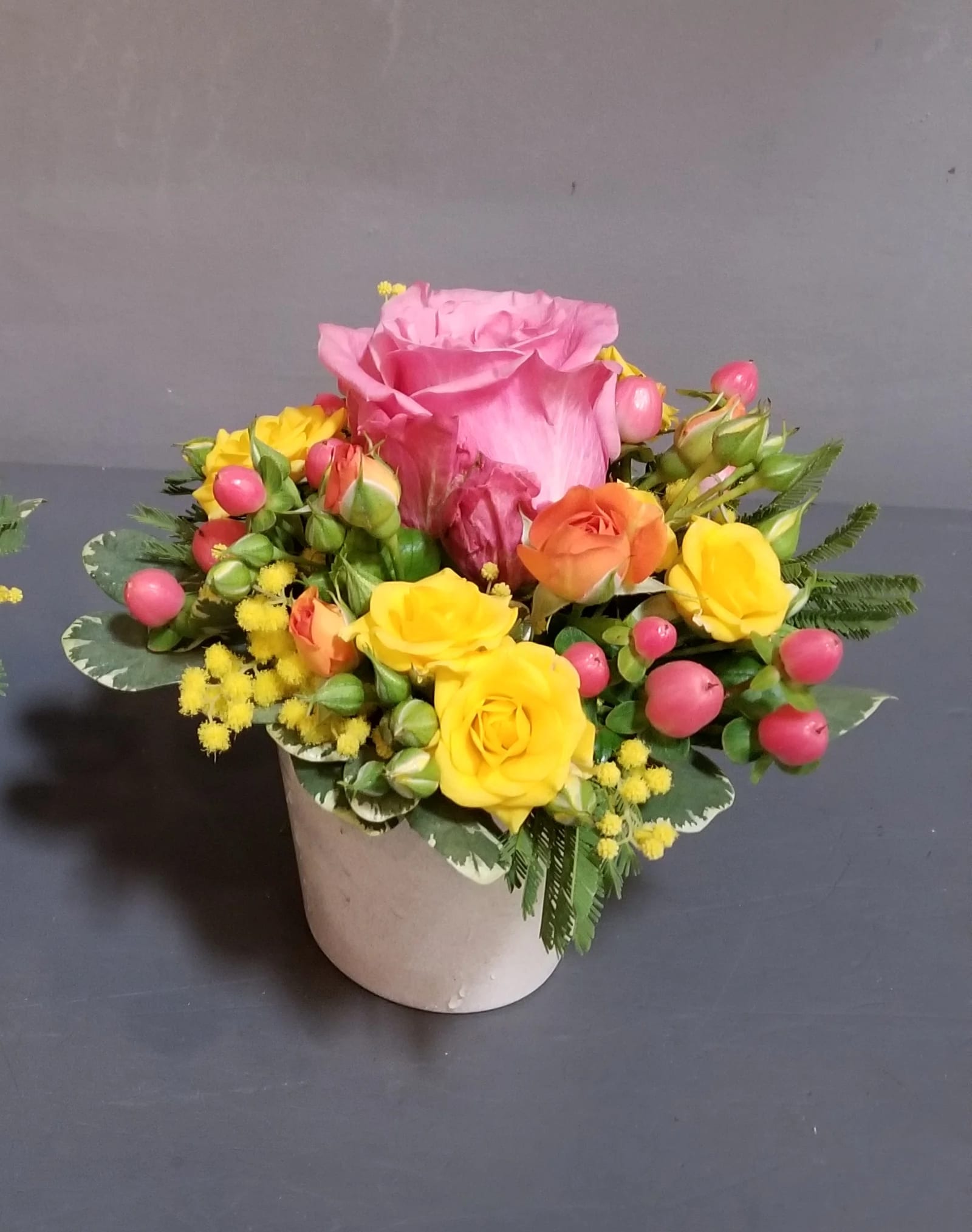 Mini Seasonal Rose Garden by Candlelight Florist, Gifts & Flower Delivery
