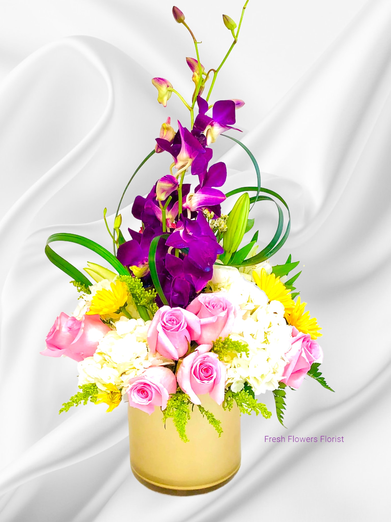 Fields Of Flowers - mix beautiful arrangement    all around  VASE MAY CHANGE BUT THE SAME VALUE 