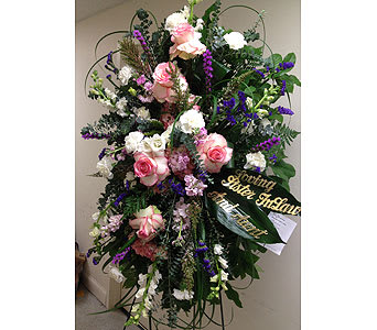 Memorable Reflection Spray Memorable Reflection Spray - Remember your loved one with this beautiful spray.