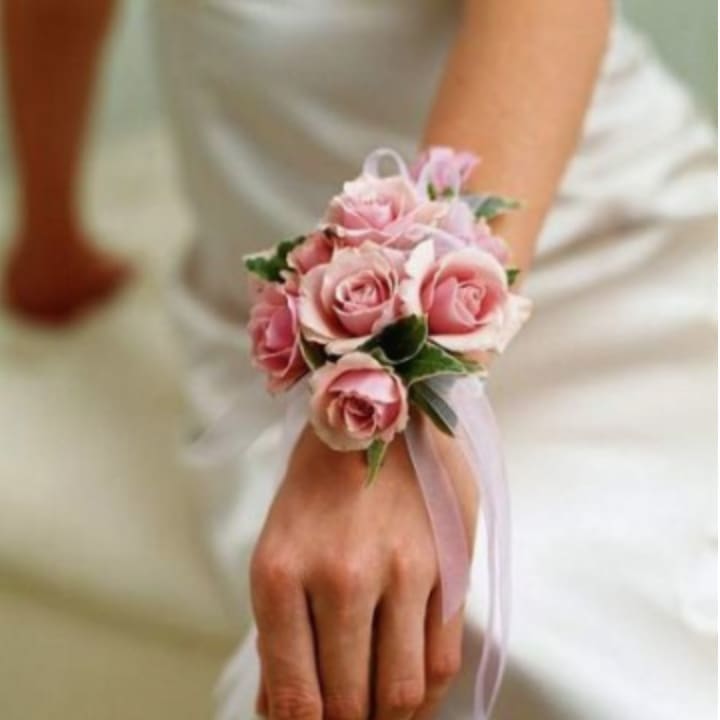 Prooi spectrum Bangladesh Spray Rose Wrist Corsage in Valley Village, CA | Diana's Flowers