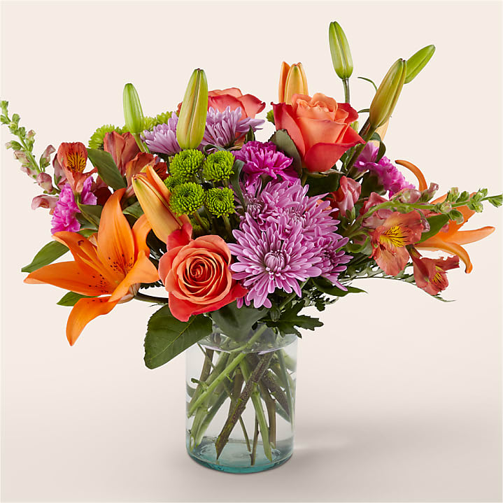 Orange & green vase Orange & green vase - Orange and green flowers